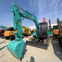 Excavatrice hydraulique compacte sur chenilles d'occasion Kobelco SK75 d'origine japonaise de 7,5 tonnes à vendre