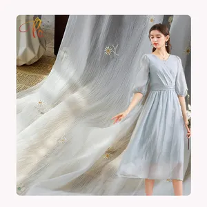 Penjualan Laris Fashion Desain Baru 100% Sik Sifon Georgette Kain Bordir Bunga untuk Gaun Wanita Syal
