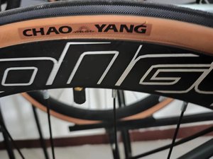 Expédition rapide Vélo <span class=keywords><strong>de</strong></span> <span class=keywords><strong>route</strong></span> à 18 vitesses avec frein à disque, cadre en aluminium entièrement amorti, fourche à suspension et roues <span class=keywords><strong>de</strong></span> 26 pouces - Product Image 6