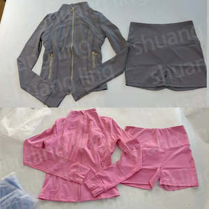 Abbigliamento Sportivo da Donna di Alta Qualità, Giacca con Zip a Maniche Lunghe e Pantaloncini, Set Tuta Fitness 2 Pezzi - Product Image 4