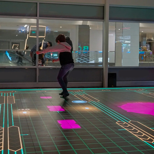 Jeu de projection interactive sur sol, jeu de réalité augmentée sur sol, capteur de mouvement, système de sol interactif pour parc d'attractions, centre de divertissement - Product Image 1