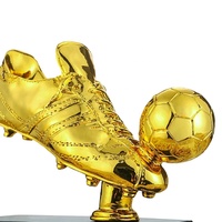 Benutzerdefiniertes Logo Goldener Fußballschuh Auszeichnungstrophäe Harz-Fußball-Championpokal Sportdekoration Fan-Souvenir