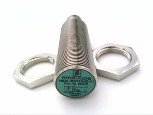 Capteur inductif PNP NO de marque PF, modèle NBB8-18GM50-E2-V1, neuf et original, portée 8 mm, IP67, 10-30 VDC, montage non encastré - Product Image 2