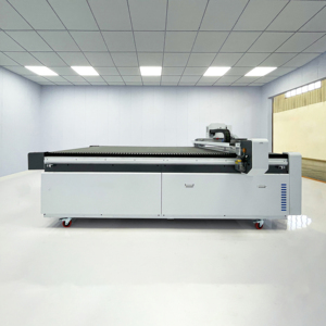 Máquina de Corte Oscilante CNC <span class=keywords><strong>para</strong></span> Telas de Tapicería, Lino, Algodón y Terciopelo - Product Image 3