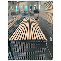 Panneaux muraux acoustiques en bois avec finition bois élégante