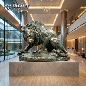 RUNJIN RJ-162 Scultura in Bronzo Moderna a Grandezza Naturale di Leone che Schiacci il Serpente, con Telaio in Acciaio Zincato e Lavorazione Avanzata - Product Image 3