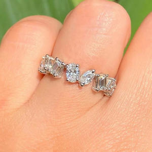 Conjunto de Joyas de Diamantes Q294 con Corte Esmeralda y Engaste de Garras, Joyería Fina Clásica para Compromiso de Mujer - Product Image 3