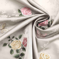 Tissu Jacquard Brodé Chinois Premium 2026 Motif Rose Polyester Tricoté Trame Léger pour Mariage Filles Garçons Sacs