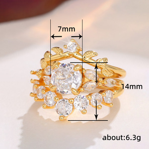 Anello con Fascia di Cristalli a Fila Singola per Donne, Stile Vintage Regale, Accessorio Elegante e alla Moda - Product Image 5