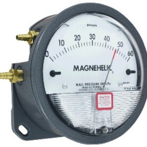 Manomètre différentiel MagneHelic 120 mm 100 kPa Précision 0,5 Type à aiguille Utilisation en laboratoire - Product Image 3