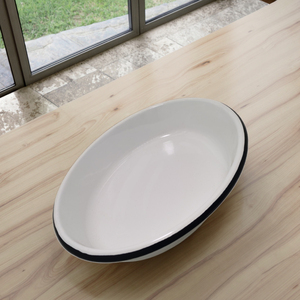 2025 Europe Assiette à vaisselle blanche de qualité alimentaire avec bord noir Offre Spéciale émail Plateau de cuisson Camping Ovale Rond Profond Épais Plats et Casseroles - Product Image 3