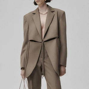 <span class=keywords><strong>Blazer</strong></span> e cappotti taglie <span class=keywords><strong>Plus</strong></span> <span class=keywords><strong>Size</strong></span> con stringhe da donna 2023 nuovo Designer di moda 4272 - Product Image 1
