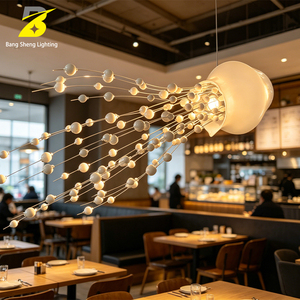 Lustre en forme de méduse avec fils rayonnants pour <span class=keywords><strong>restaurant</strong></span> moderne, galerie d'art, lustre abstrait en forme de comète traînante - Product Image 4