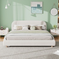 Lit double recouvert de velours Teddy, capitonné et incurvé, couleur blanc cassé, avec pieds en bois massif