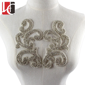 HC-0016 Hechun haute qualité cristal strass thermocollant Applique à <span class=keywords><strong>la</strong></span> mode carré fleur Motif pour <span class=keywords><strong>mariage</strong></span> Nail Art ABS - Product Image 1