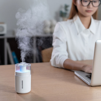 Humidificateur ultrasonique USB 180 ml pour la maison et la voiture avec lumière changeante de couleur, diffuseur de brume froide, modèle mini de bureau