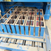 Moule à blocs pour l'industrie des machines à fabriquer des blocs, moule creux, moule plein et moule de pavé