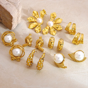 Boucles d'oreilles en verre plaqué or de style décontracté et simple avec des motifs floraux, des nœuds et des formes géométriques pour femmes pour un usage quotidien - Product Image 1