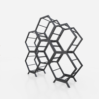 Yiree vente en gros 4s marque magasin métal hexagone design sol noir supports en acier inoxydable affichage de voiture pour magasin de pneus de camion