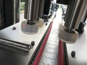 Snelle Verzending Automatische 50Ml 100Ml 500Ml Etherische Olie Fles Capping Machine