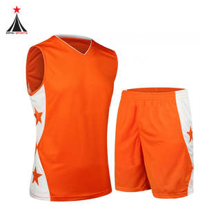 Nouveau look uniforme de basket-ball confortable quantité raisonnable uniforme de basket-ball personnalisé - Product Image 1