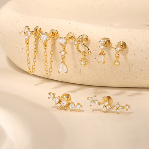 Pendiente de botón de plata de ley S925 chapado en oro de 18 quilates con circonita, parte trasera plana, para mujer, joyería clásica brillante para la oreja. - Product Image 1