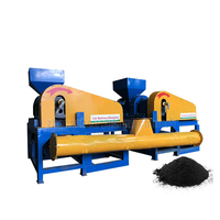 Machine de recyclage des pneus avec moteur pour le broyage des pneus usagés, production automatique de poudre de caoutchouc