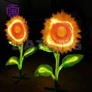 Nueva luz LED solar para césped con motivo de girasol, impermeable, decoración de jardín para uso doméstico - Product Image 4