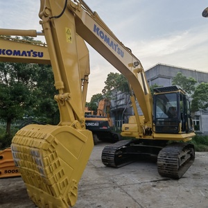รถขุดตีนตะขาบ Komatsu PC200 ซีรีส์มือสอง ประสิทธิภาพสูง สำหรับงานก่อสร้างและงานดินดิบ กำลังลดราคา - Product Image 1
