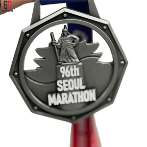 Médaille de marathon de Séoul 3D en alliage de zinc de haute qualité, personnalisée avec logo gravé, fabriquée par une usine avec 15 ans d'expérience - Product Image 3