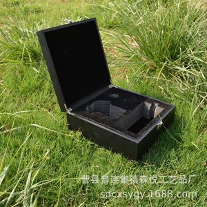 Caja de Regalo Cuadrada de Madera Negra de Progressive Rehab Solutions, 25.8x7.2x31 cm, con Cierre Metálico para Uso Doméstico - Product Image 4