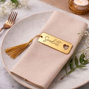 Cartes de table rectangulaires en acrylique doré gravées au laser, personnalisées, faible MOQ, pour mariage et table nuptiale - Product Image 3