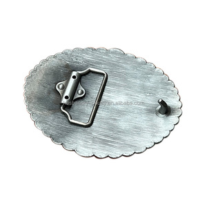 Fibbia del cavallo fibbia decorativa del cavallo cavaliere che prega il motivo a croce - Product Image 3