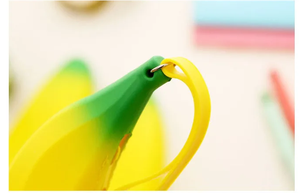 Pochette de papeterie personnalisée Kawaii, mignonne, de dessin animé, originale, petite, en silicone 3D, en forme de banane, pour les enfants d'âge scolaire, les filles - Product Image 6