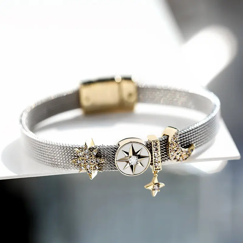Bracelet à breloque lune et étoile pour femme, de luxe, de haute qualité, fermoir magnétique, bijou, à manchette, tendance,