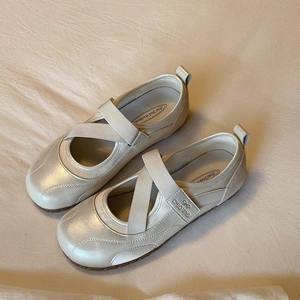 2025 new style single shoe women's cross-<b>strap</b> light-colored <b>small</b> leather shoes suitable for summer with skirts flat shoes - Product Image 5