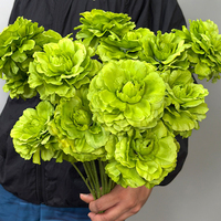 Série Verte : Matériaux pour la création de bouquets de mariage frais et d'arrangements au sol, style forêt, avec fleurs artificielles et accessoires floraux simulés