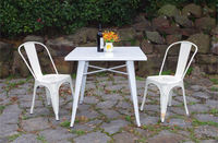 Ensemble de chaises et de table de restaurant vintage en métal empilable industriel durable en gros d'usine