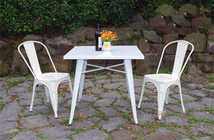 Set di Sedie e <span class=keywords><strong>Tavolo</strong></span> <span class=keywords><strong>Tolix</strong></span> in Metallo <span class=keywords><strong>Vintage</strong></span> Impilabili per Ristorante, Vendita all'Ingrosso di Fabbrica - Product Image 4