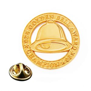 Badges de revers personnalisés au design moderne en gros – Nouveaux badges d'uniforme avec style sur mesure - Product Image 1