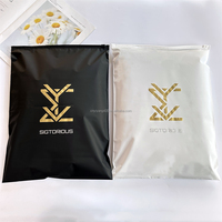 Sac en polyéthylène noir givré personnalisé écologique pour chaussettes, sac d'emballage réutilisable avec fermeture éclair, sac en plastique à fermeture éclair pour t-shirts et vêtements