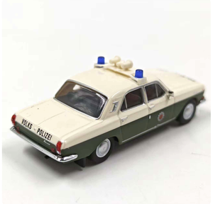 Modelo de Diorama de Coche Antiguo de Europa del Este, Volga WOLGA M24, Escala 1/87, Verde y Blanco - Product Image 5