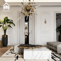 Ensemble de tables basses de luxe avec plateau en marbre et bordure en laiton doré, base en marbre blanc, mobilier sur mesure pour toute la maison, idéal pour villas et hôtels
