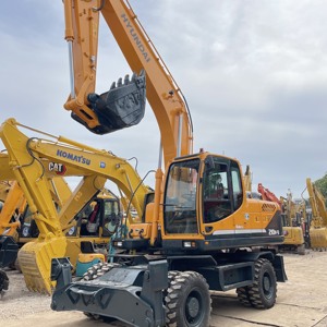 รถขุดล้อยางฮุนได รุ่น 210W-9 ผลิตในเกาหลีใต้ รถขุดฮุนไดมือสอง รุ่น 210 รถขุดล้อยาง 210W-7 210 ในเซี่ยงไฮ้ ประเทศจีน - Product Image 1