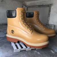 定制运动鞋品牌模型展示雕塑巨型玻璃纤维工艺用于商店主题公园品牌商店摄影。