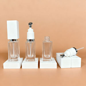 Envase de Brillo Labial Personalizado MLM, Tubo Cuadrado Transparente de 6 ml, Botella de Vidrio con Sistema Airless para Maquillaje - Product Image 3