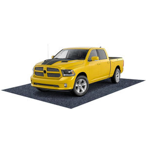 Les tapis en feutre de polyester sont utilisés comme tapis de <span class=keywords><strong>garage</strong></span> pour protéger le sol sous un véhicule de loisirs comme un VTT ou une moto. - Product Image 1