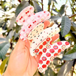 Toptan toptan akrilik kadın saç tokası büyük PVC yay şerit kalp kiraz damalı saç pençe - Product Image 3