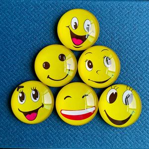 משלוח מהיר תלת ממדי נקי זכוכית עגולה מקרר זכוכית מגנטים פנים שמח סמיילי - Product Image 4