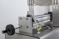 Machine de remplissage semi-automatique LK-GT100U-5000U pour pâtes, sauces tomate, sauces chili, savons et crèmes, avec trémie de mélange